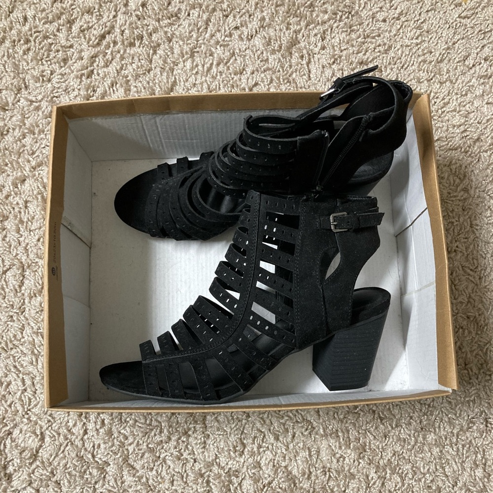 Sandal strappy block heel shoes